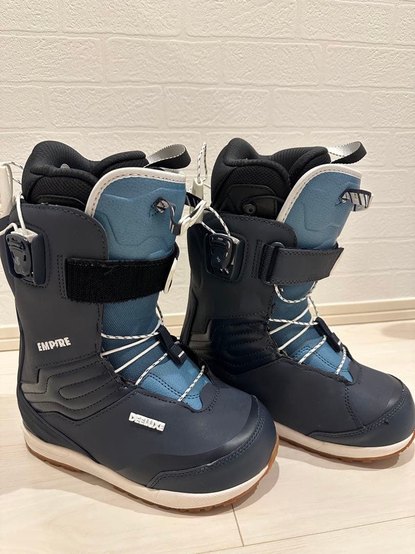 キティー★DEELUXE EMPIRE 女性用スノーボードブーツ