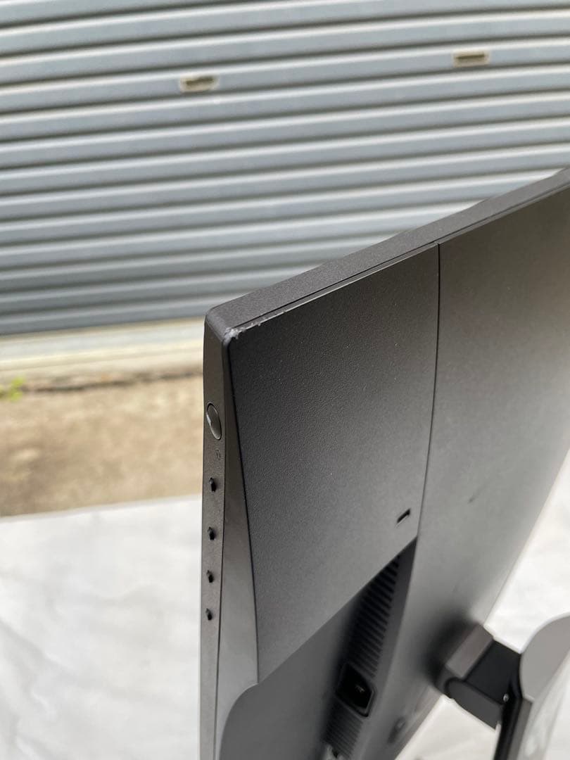 割と綺麗　DELL 27型　液晶ディスプレイモニター　　　　P2719H