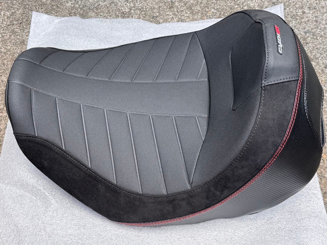 ハーレーダビッドソン 純正　シート シートカウル ハンドグリップ 3点セット