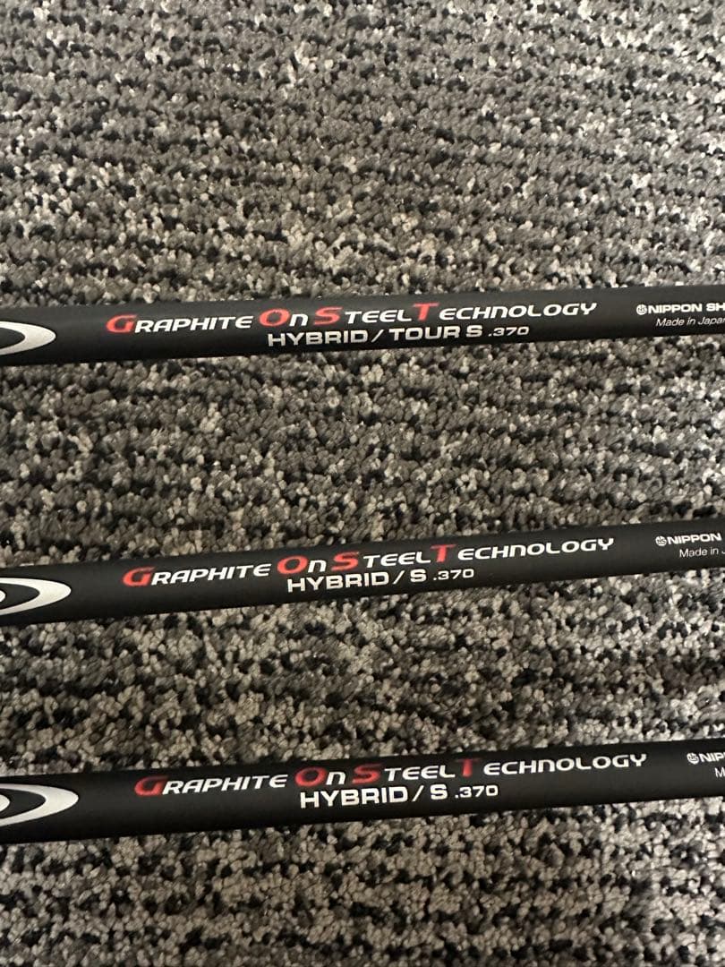 極美品　モーダスゴースト370S タイトリストハイブリッド純正スリーブ付　3本組