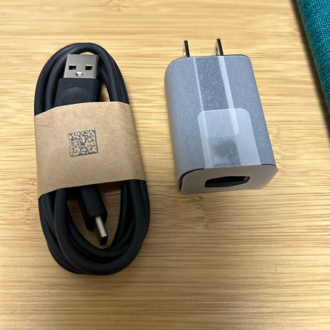 amazon fire HD8タブレット 12世代　純正ケース、保護フィルム付