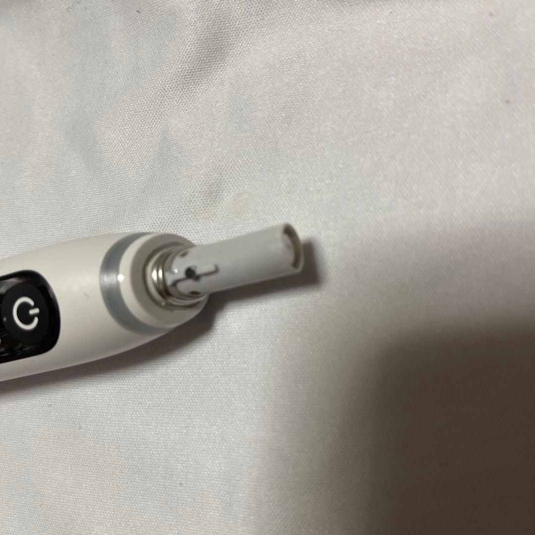 電動歯ブラシ　オーラルB　 io8　Type3758