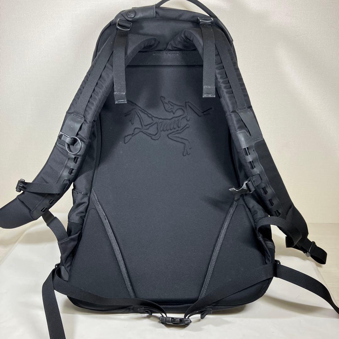 アークテリクス Arro 22 Stealth Black