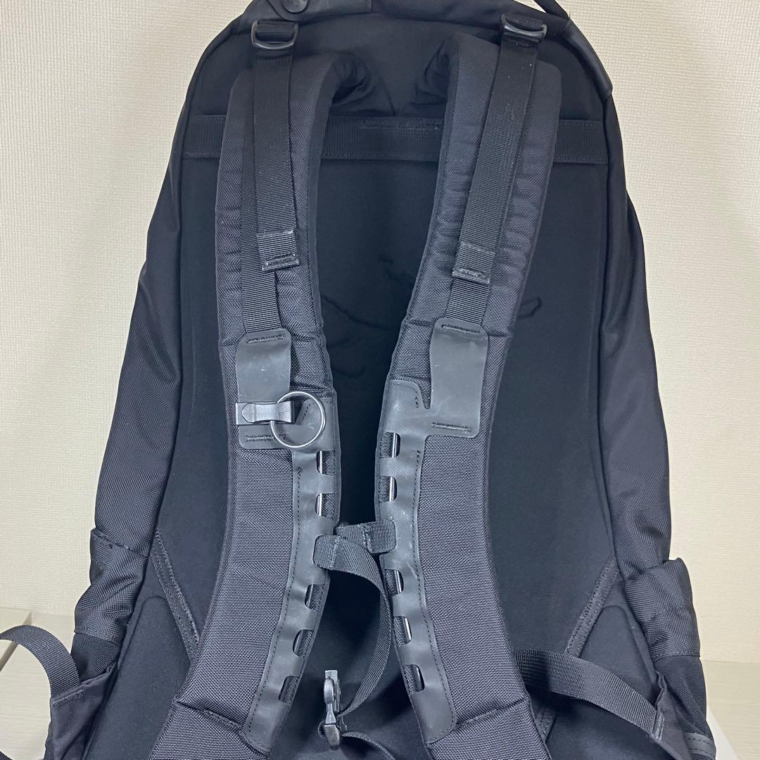 アークテリクス Arro 22 Stealth Black