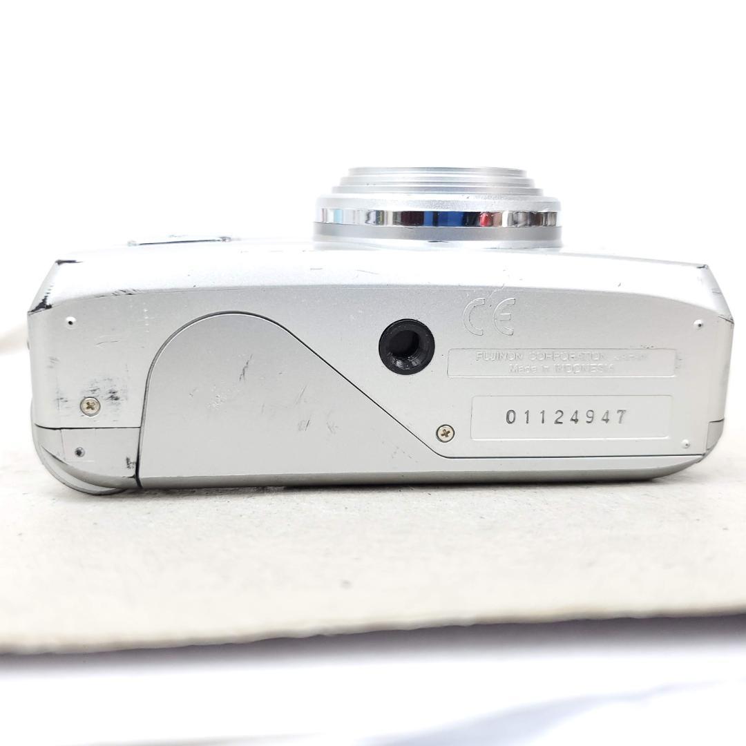 フィルムカメラ Fujifilm Zoom Date 120V G0129-272-10v p