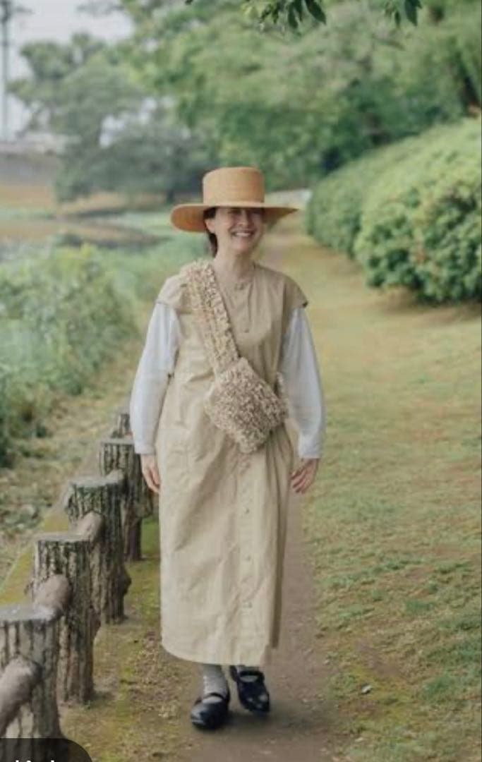 オールドマンズテイラー　フリルボディバッグ　美品