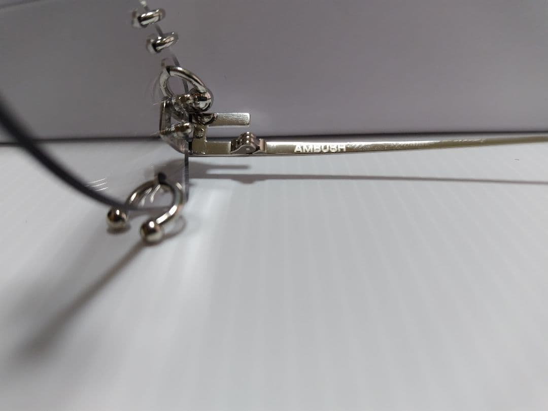 AMBUSH　リムレス　ピアスサングラス