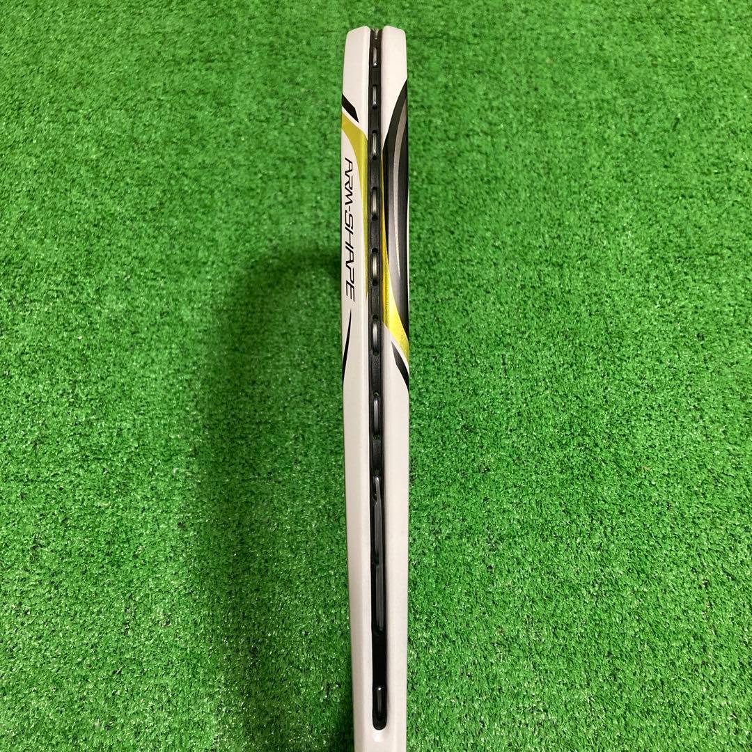 状態良好 YONEX ナノフォース8Vレブ