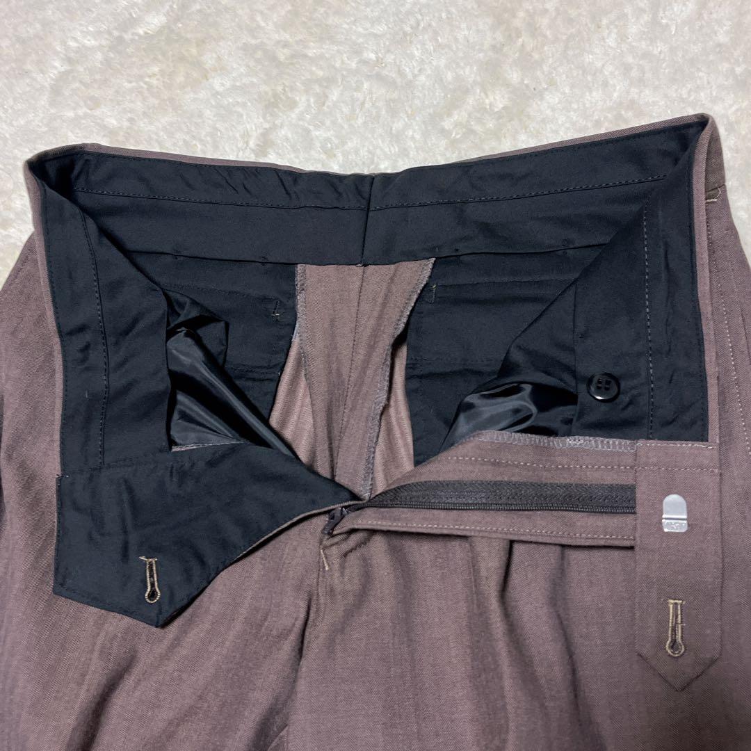 【極美品】スーツセレクト　スリーピース　スーツ　ペイズリー柄　ブラウン