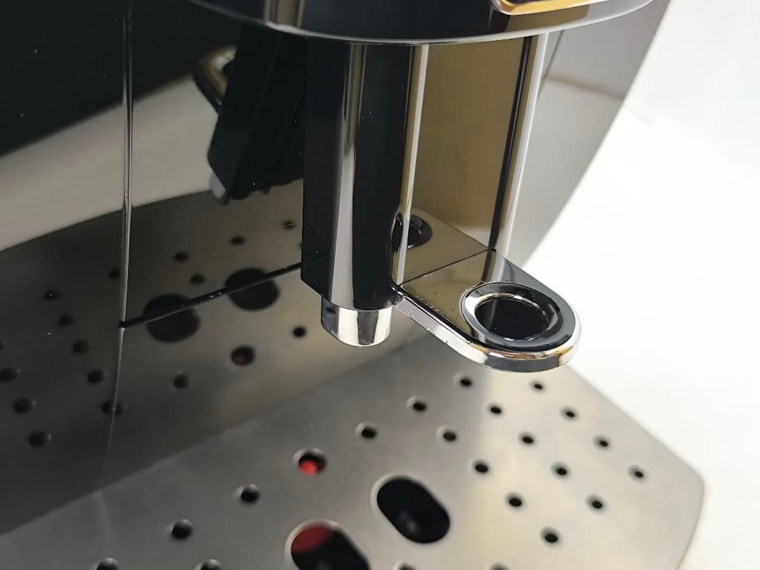 デロンギ　コンパクト全自動コーヒーマシンマグニフィカS ECAM22112B　5