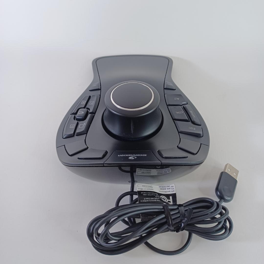 3Dconnexion SpaceMouse Pro 有線　　　プ⑤M472