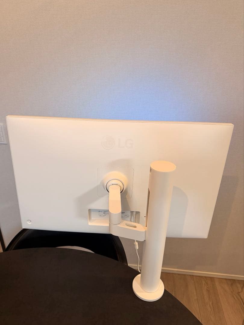 LG 32SQ780S-B 31.5インチ スマートモニター　4K USB-C