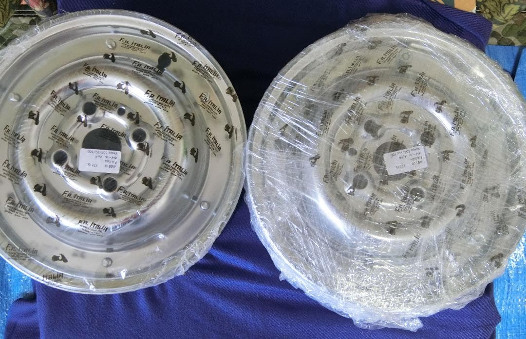 ベスパ Vespa 50/100用ホイール 2個セット　新品未使用品