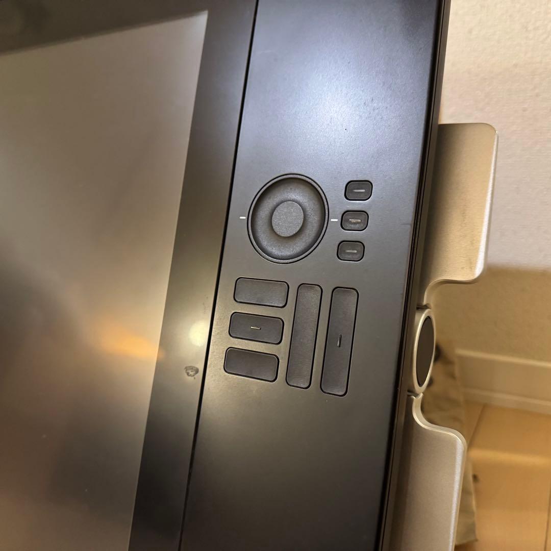 Wacom 液晶ペンタブレット Cintiq24HD DTK-2400 ジャンク