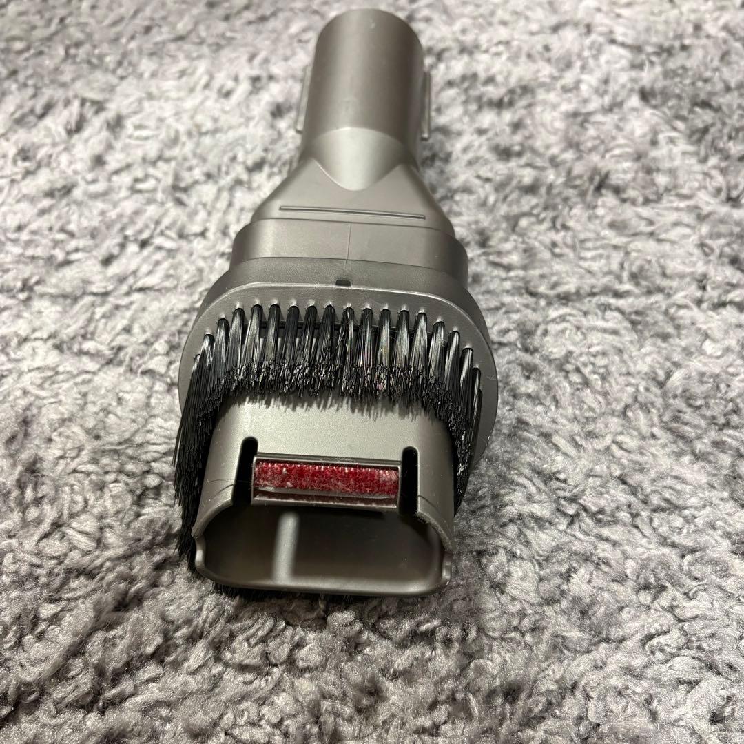 Dyson v8 fluffy+ 本体 各種アタッチメント付き