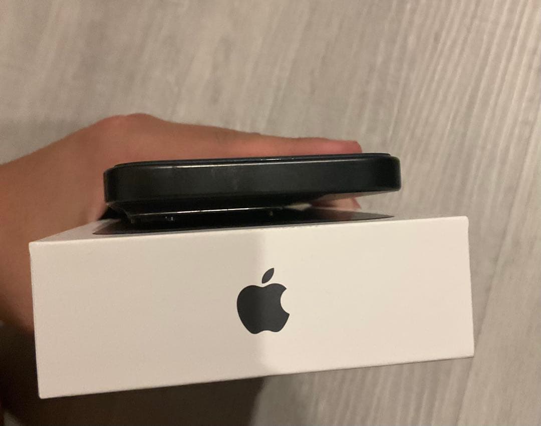 付属付きiPhone 15Pro ブラックチタニウム256GB SIMフリー