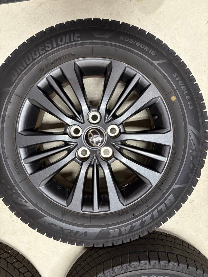 205/60R16 VRX3 90 ヴォクシー　純正ホイール