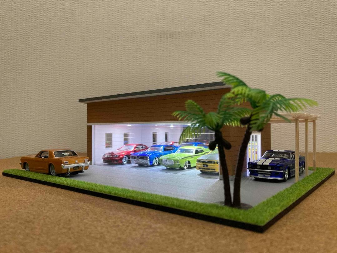 ミニカー専用ジオラマ：1/64 木造パーゴラ付ガレージ（ブラウン）