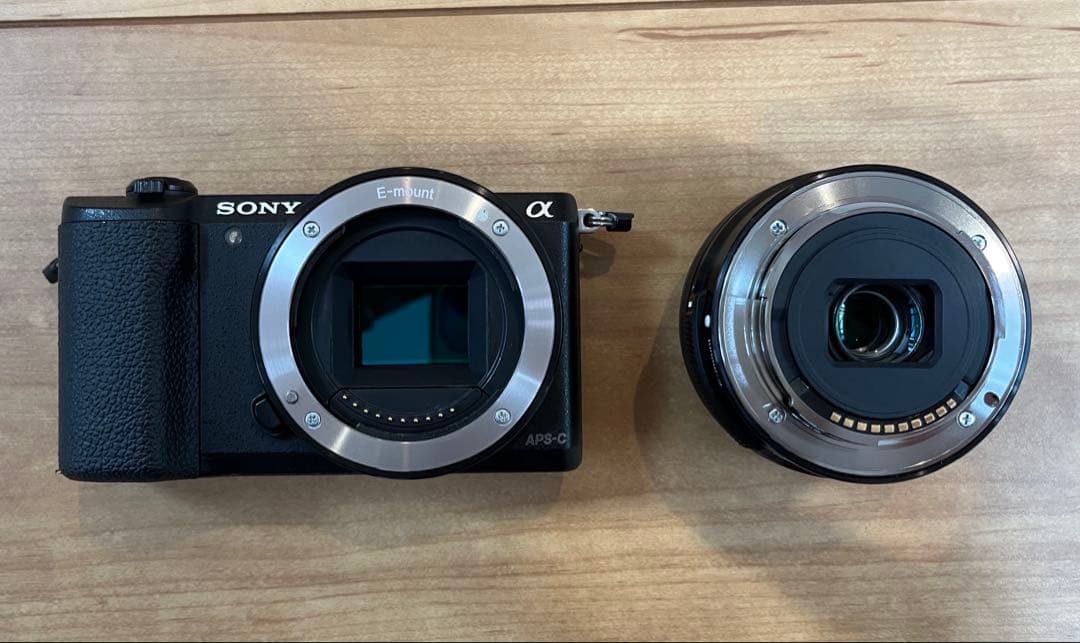 【美品】SONY α5100 デジタルカメラ本体とレンズ2種などセット