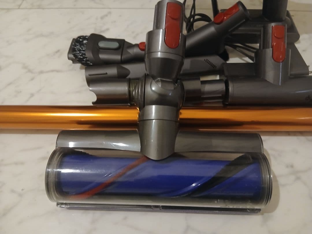 よ*ー様 Dyson V10 SV12 本体一式 動作品 アタッチメント多数
