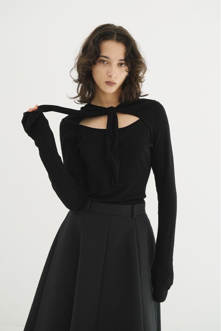 CLANE クラネ　BOW TIE HOODED CUT TOPS