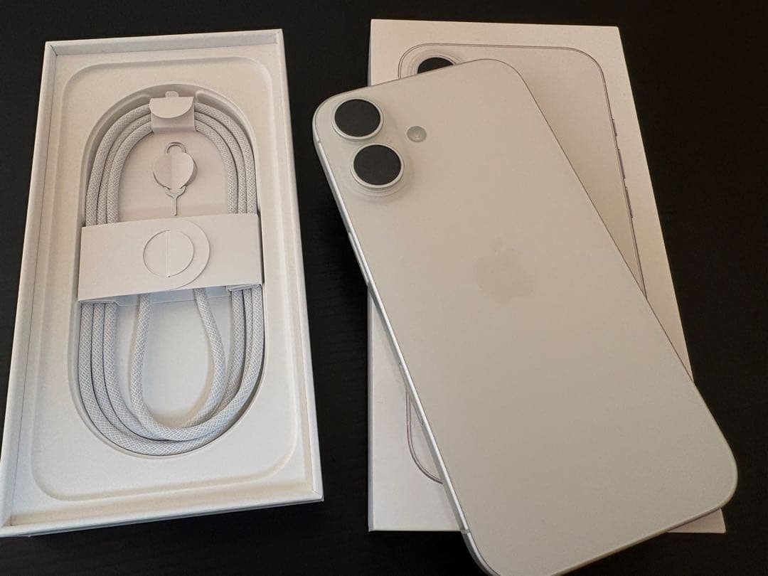 iPhone16 128GB 美品