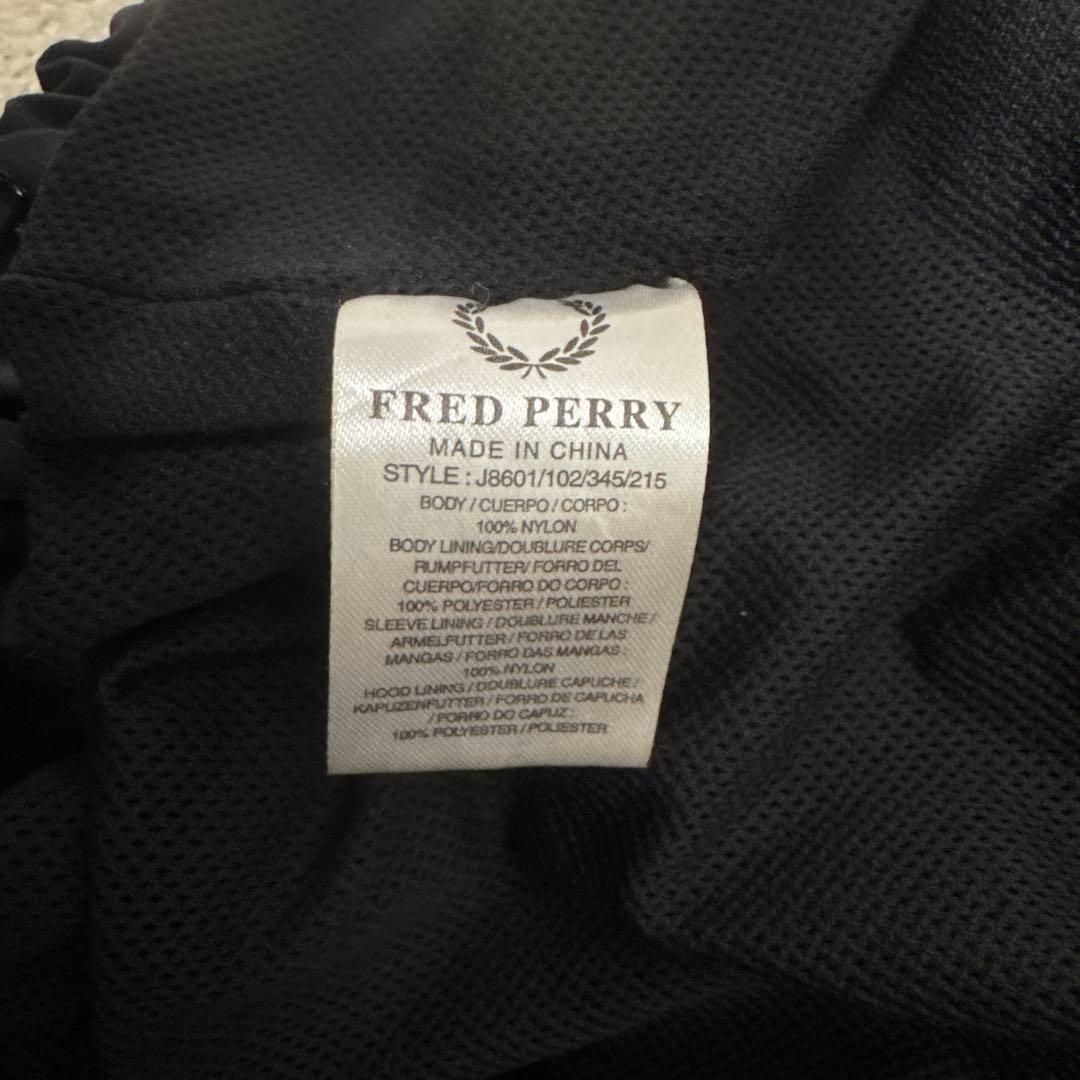 フレッドペリー 黒 ナイロンジャケット Lサイズ