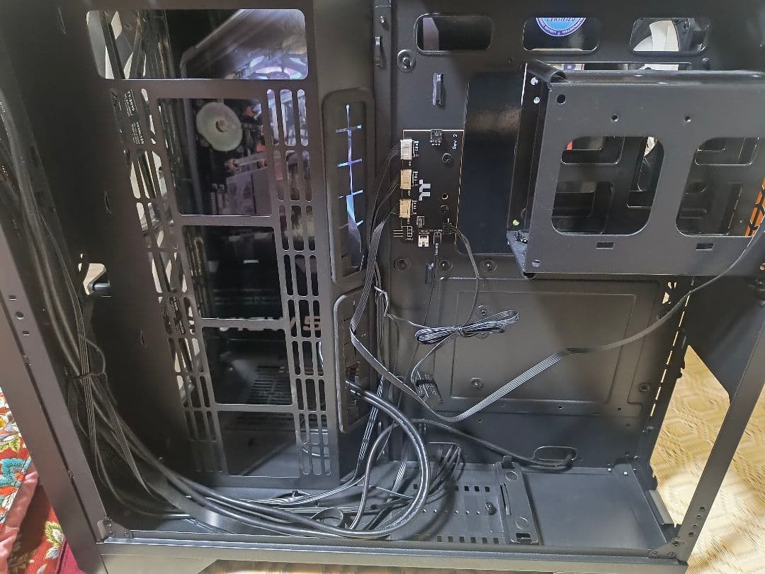 Thermaltake View 51 TG ARGB 自作PC用ケース