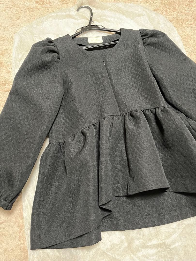 新品未使用　bitnabi ビンナビ　ハートカッティングキルティングトップス