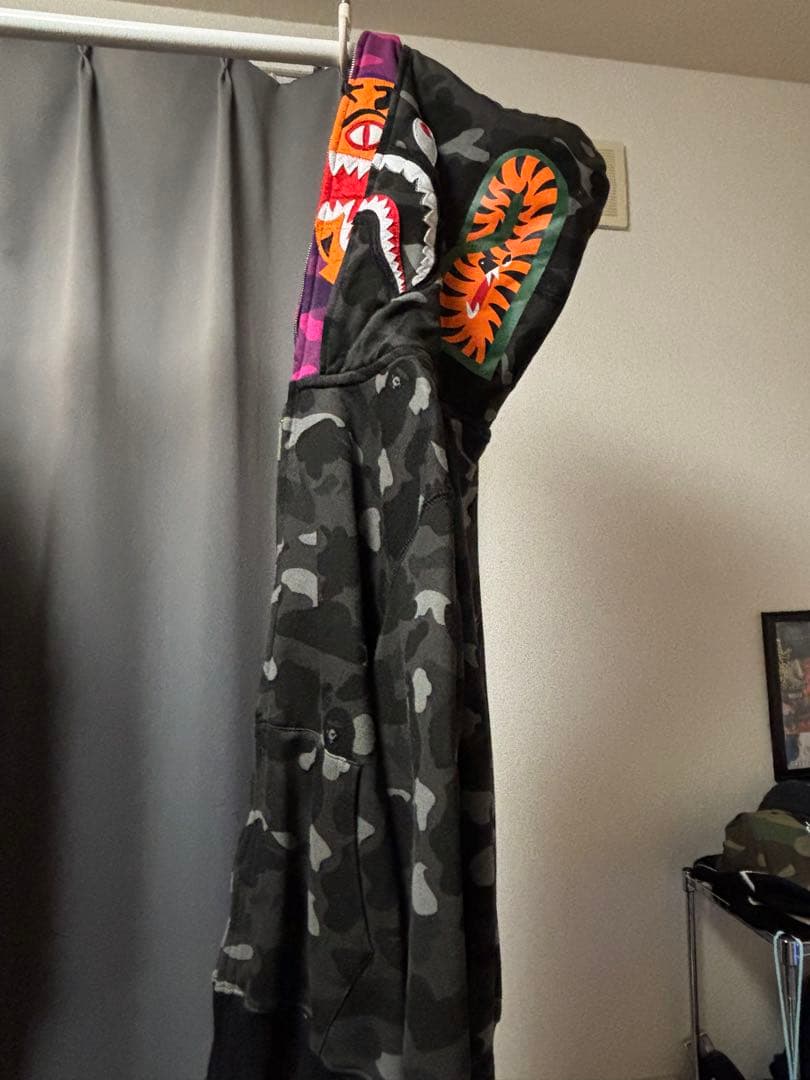 A bathing apeジップパーカー