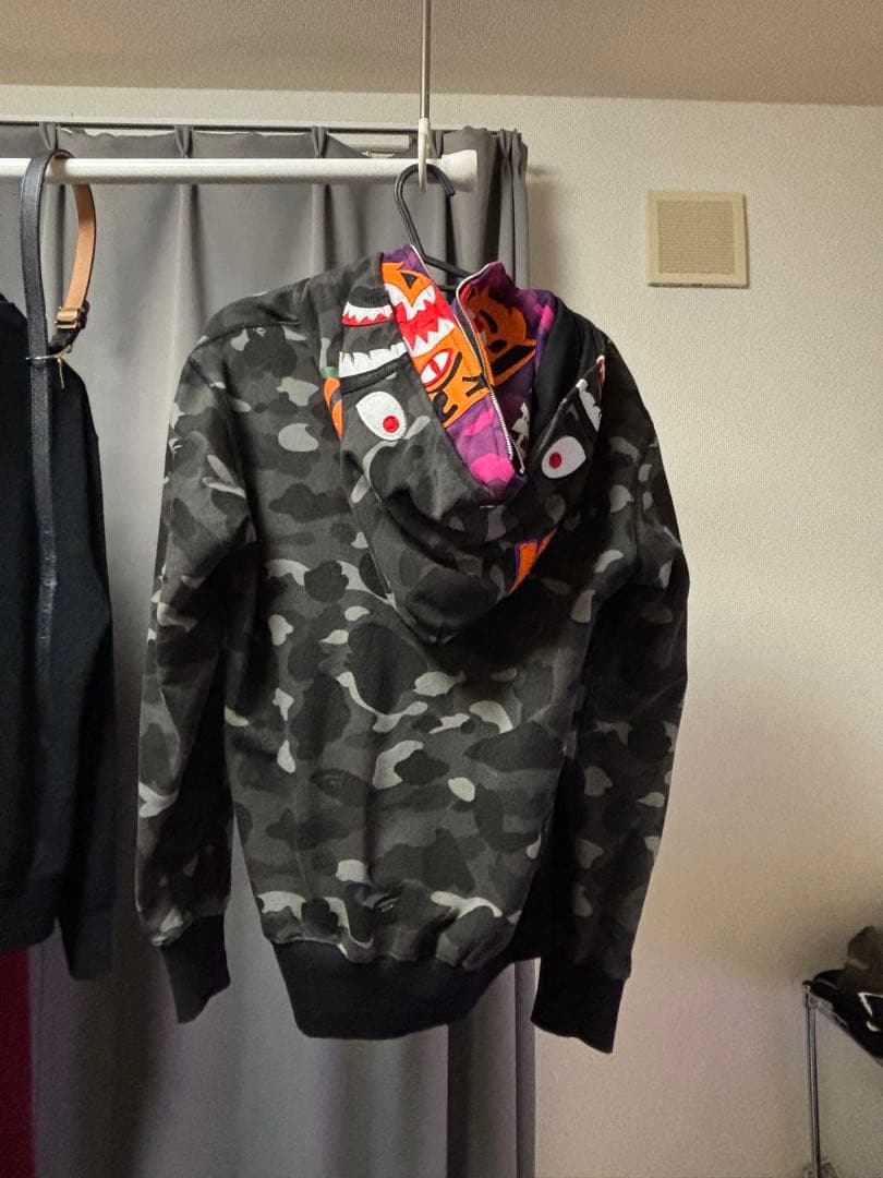 A bathing apeジップパーカー