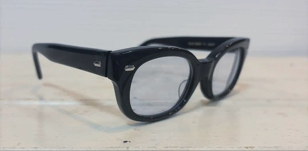 EFFECTOR Fuzz ブラックサングラス