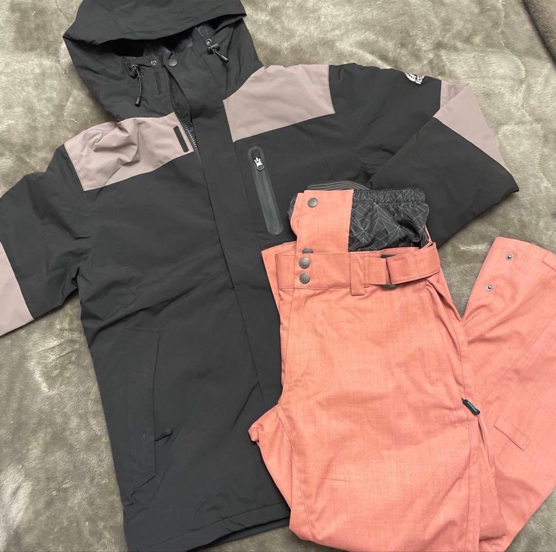 スノーボードウェアセット（ジャケット・パンツ・グローブ）