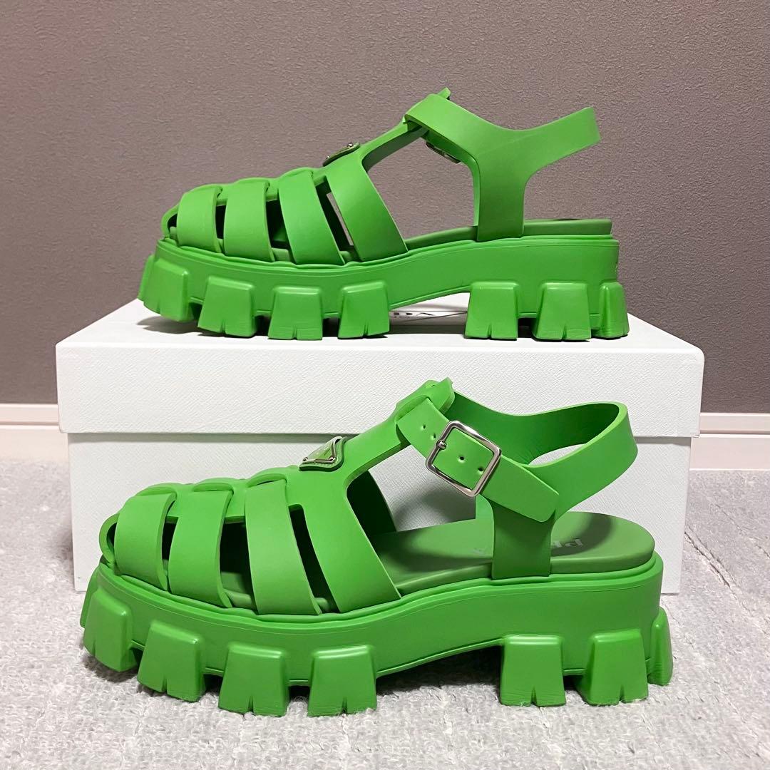 25SS！プラダ［モノリス］箱付き　サンダル　厚底　ラバー　メンズ　サイズ8