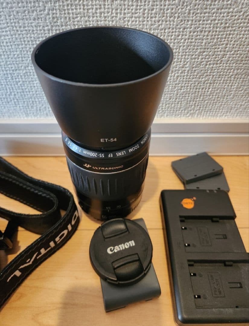 キヤノン EOS Kiss Digital X　中古　レンズ2本付き