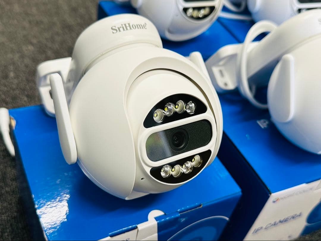 最新ワイヤレス防犯カメラ8台セット500万画素タッチパネル1TB HDD内蔵付き