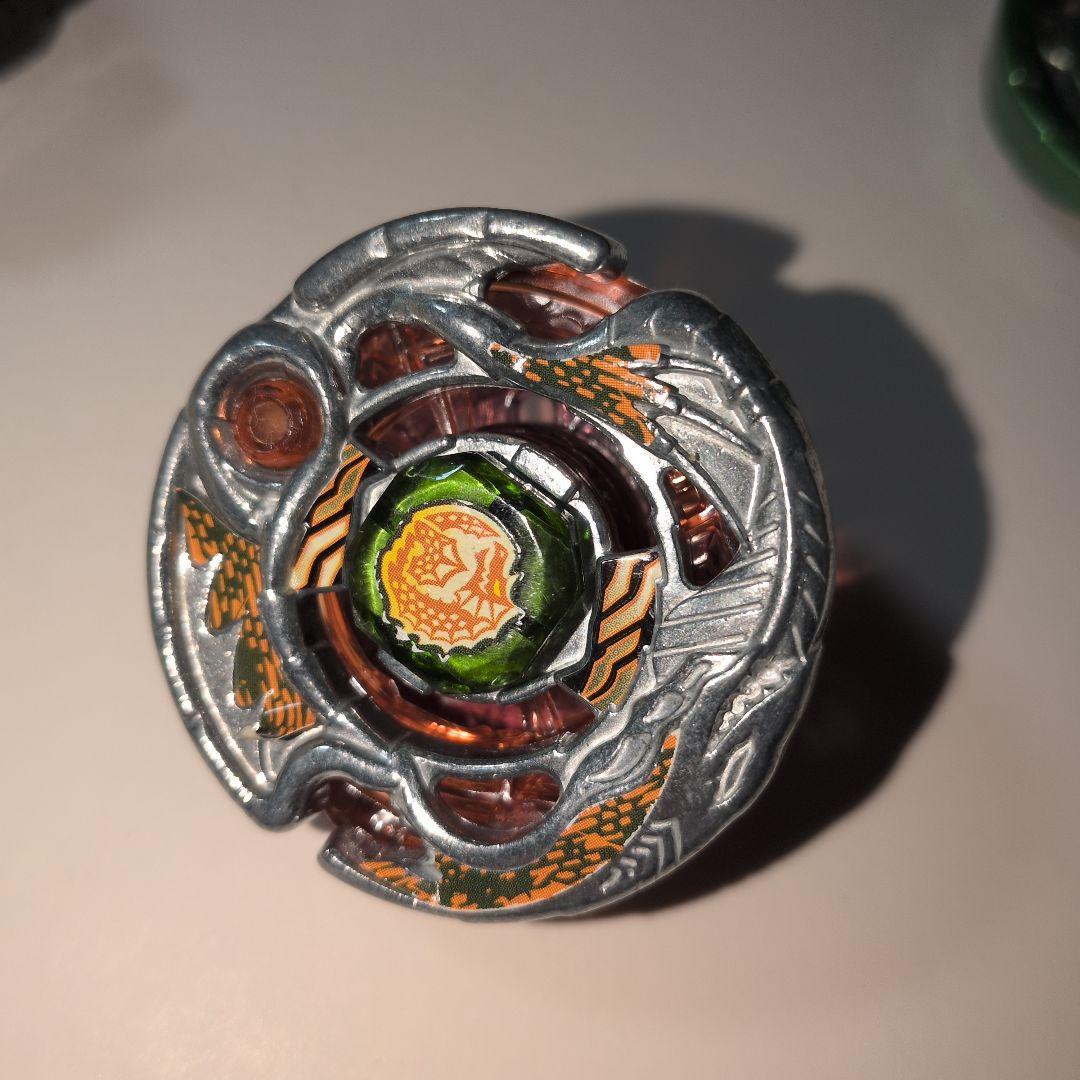 S*)様 メタルファイトベイブレード 貴重品セット ランチャーはオマケ