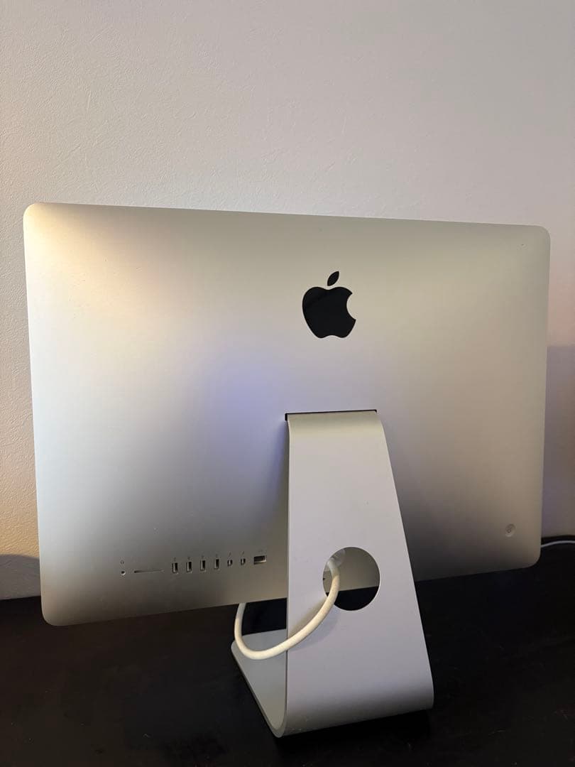 i Mac 21.5インチ Mid 2014 1TB/8GB キーボードマウス付