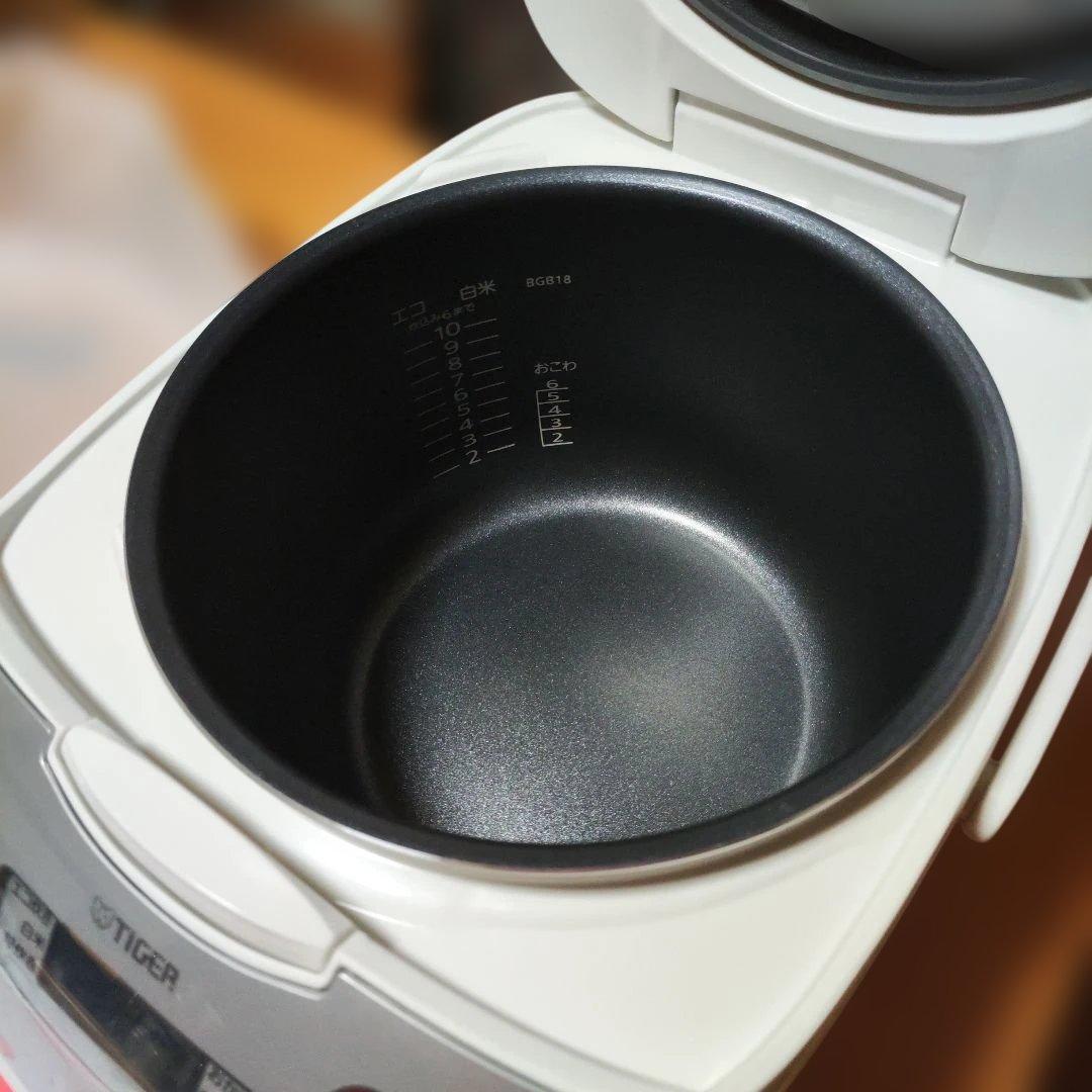 TIGER 炊飯器 JBH-G182 W ホワイト　2023年製　未使用品