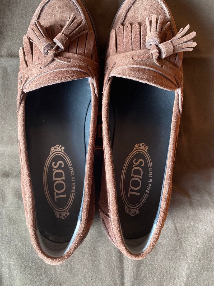 TOD'S ブラウン スエード ローファー(1/7までの出品)