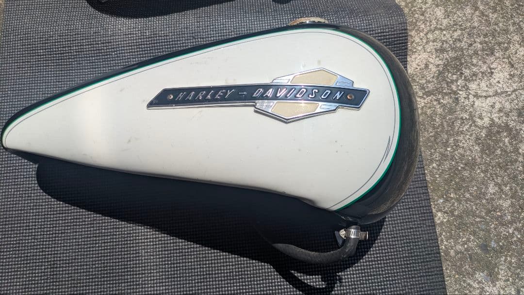 ショベル　FLH　分割フュエルタンク