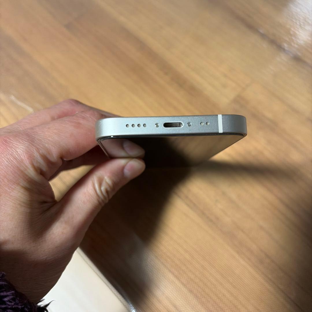 美品　iPhone13mini バッテリー99% ケース、フィルム付き￼