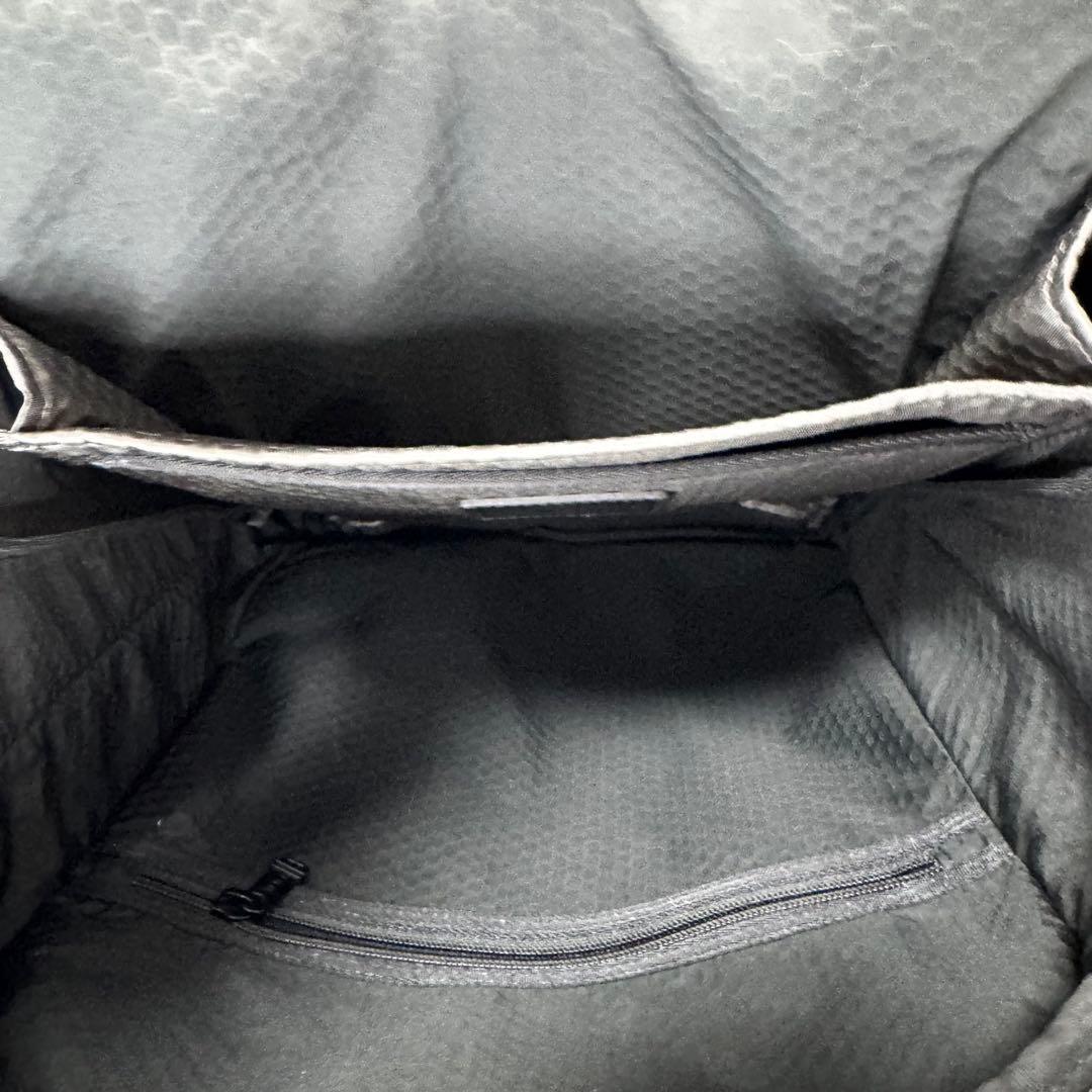 美品 トゥミ デイヴィス アルファブラボー ビジネスリュック レザー 黒