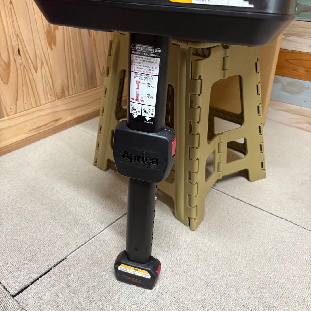 【美品】Aprica クルリラ　チャイルドシート 2016315 ISOFIX