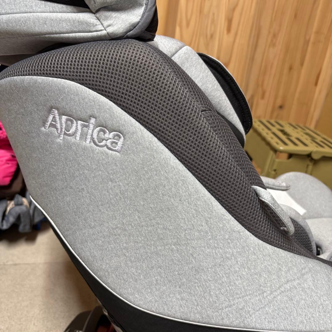 【美品】Aprica クルリラ　チャイルドシート 2016315 ISOFIX