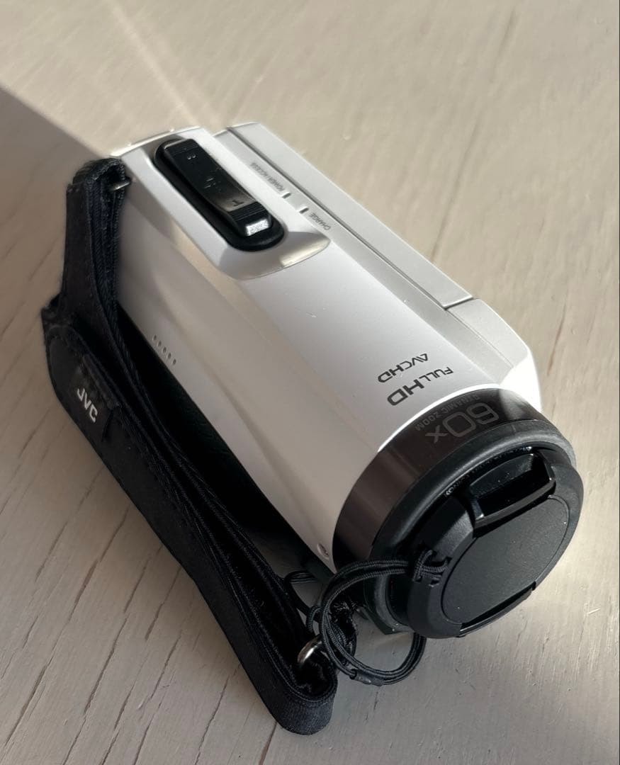 JVC Everio エブリオ　ハンディカメラ　GZ-F270-W　耐衝撃・低温