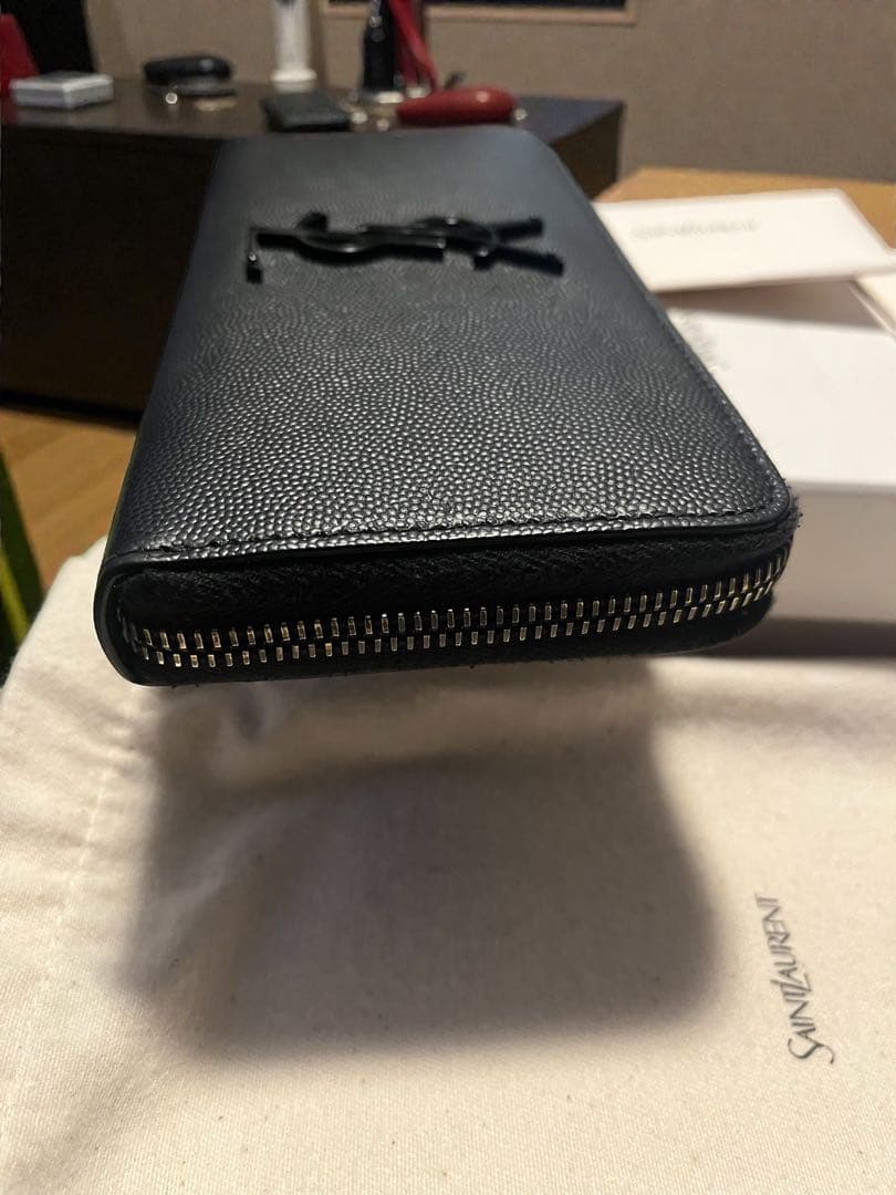 SAINT LAURENT サンローラン YSLロゴ ラウンドファスナー 長財布