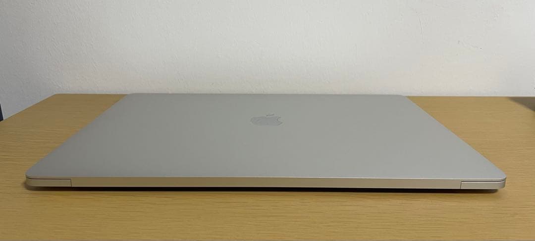 『美品』 MacBook Pro 15インチ 充電回数６回、99%大容量1TB