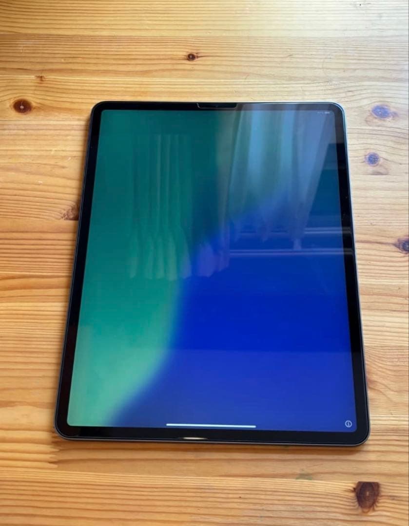 iPad Pro 12.9インチ （4世代）スペースグレー