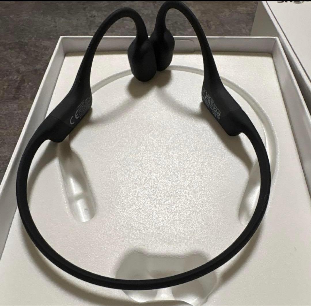 【美品】SHOKZ OPENRUN 骨伝導イヤホン ブラック